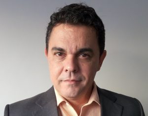 Rodrigo Esteves Barítono Baritone